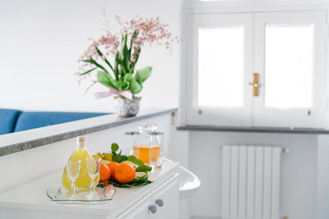 Sorrentovibes - Sea View Rooftop Apartment With Jacuzzi & Garden Exterior foto