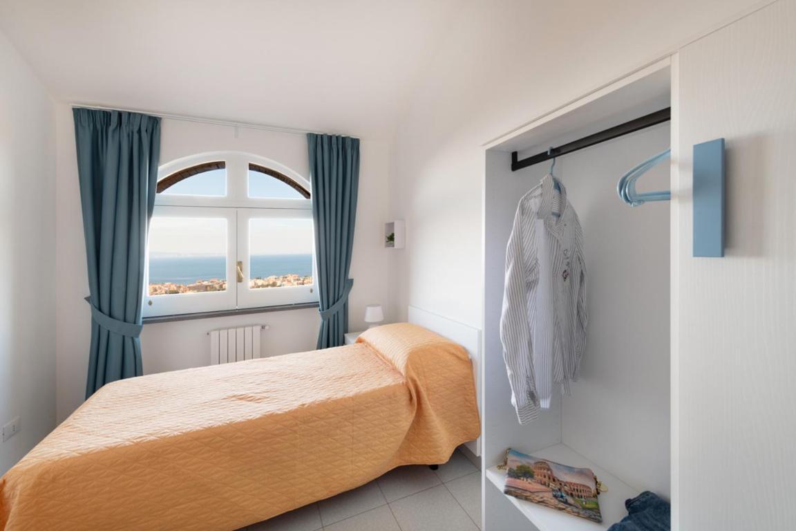 Sorrentovibes - Sea View Rooftop Apartment With Jacuzzi & Garden Exterior foto