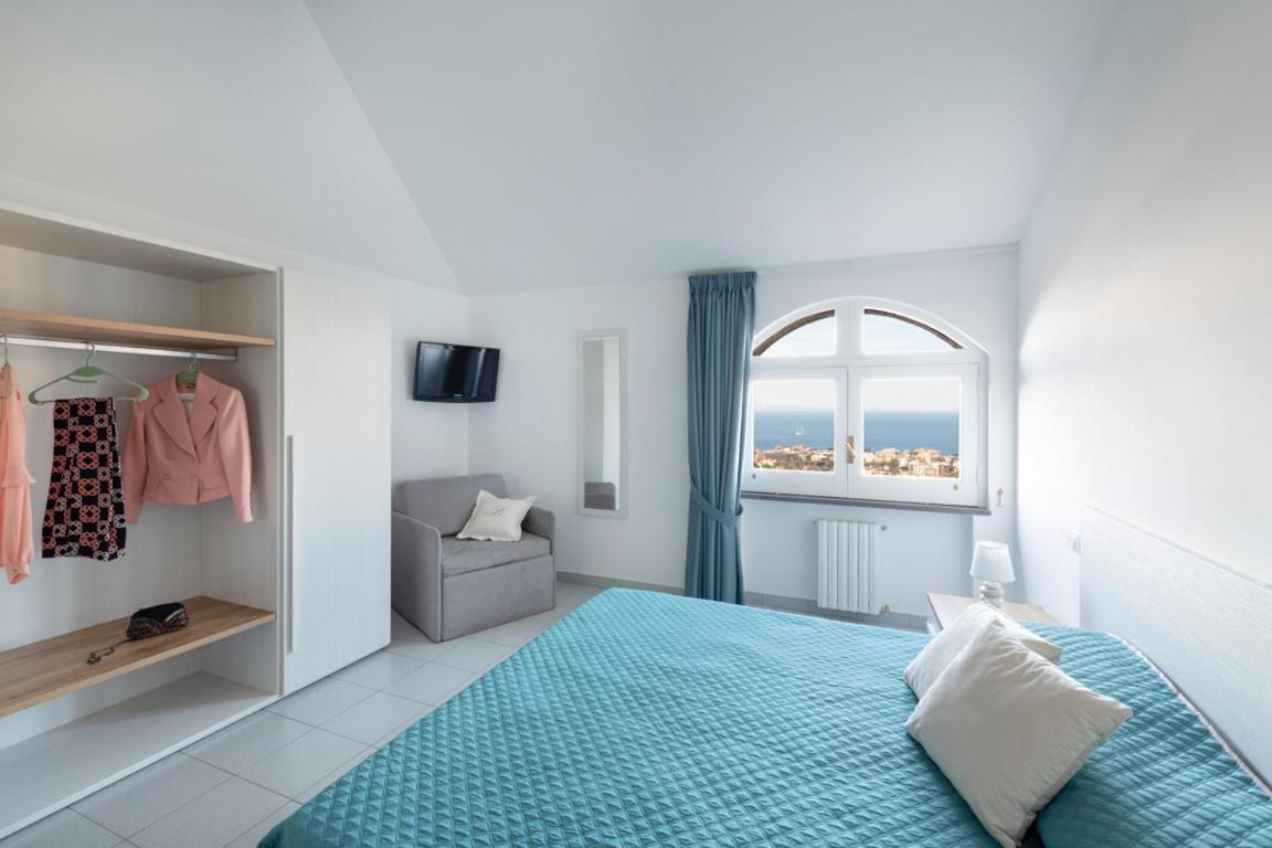 Sorrentovibes - Sea View Rooftop Apartment With Jacuzzi & Garden Exterior foto